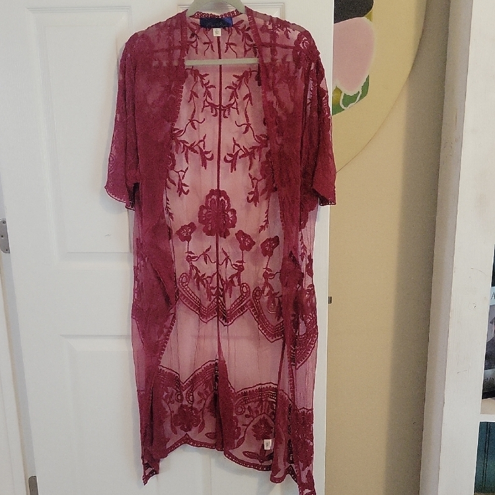 Blue Rain Chic Burgundy SzSM Lace beach, top cover